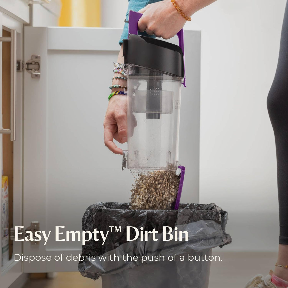 Compact Upright Vacuum E9060