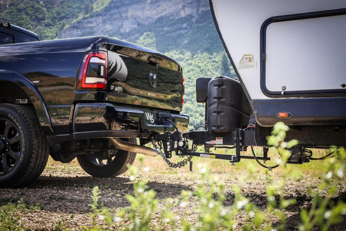 Weight Distribution Hitch with Anti-Sway, 4" Drop, 2.5" Shank, 12,500-lb Towing E892116