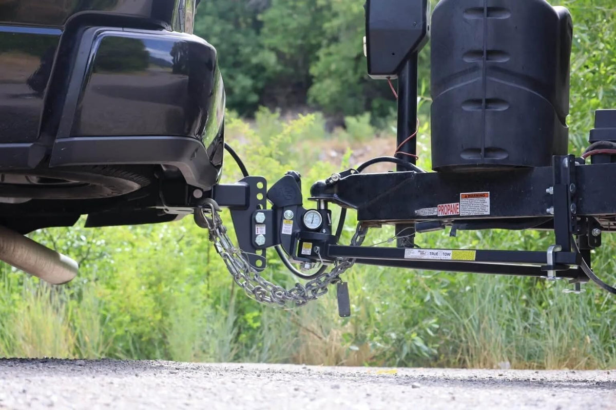 Weight Distribution Hitch with Anti-Sway, 4" Drop, 2.5" Shank, 12,500-lb Towing E892116