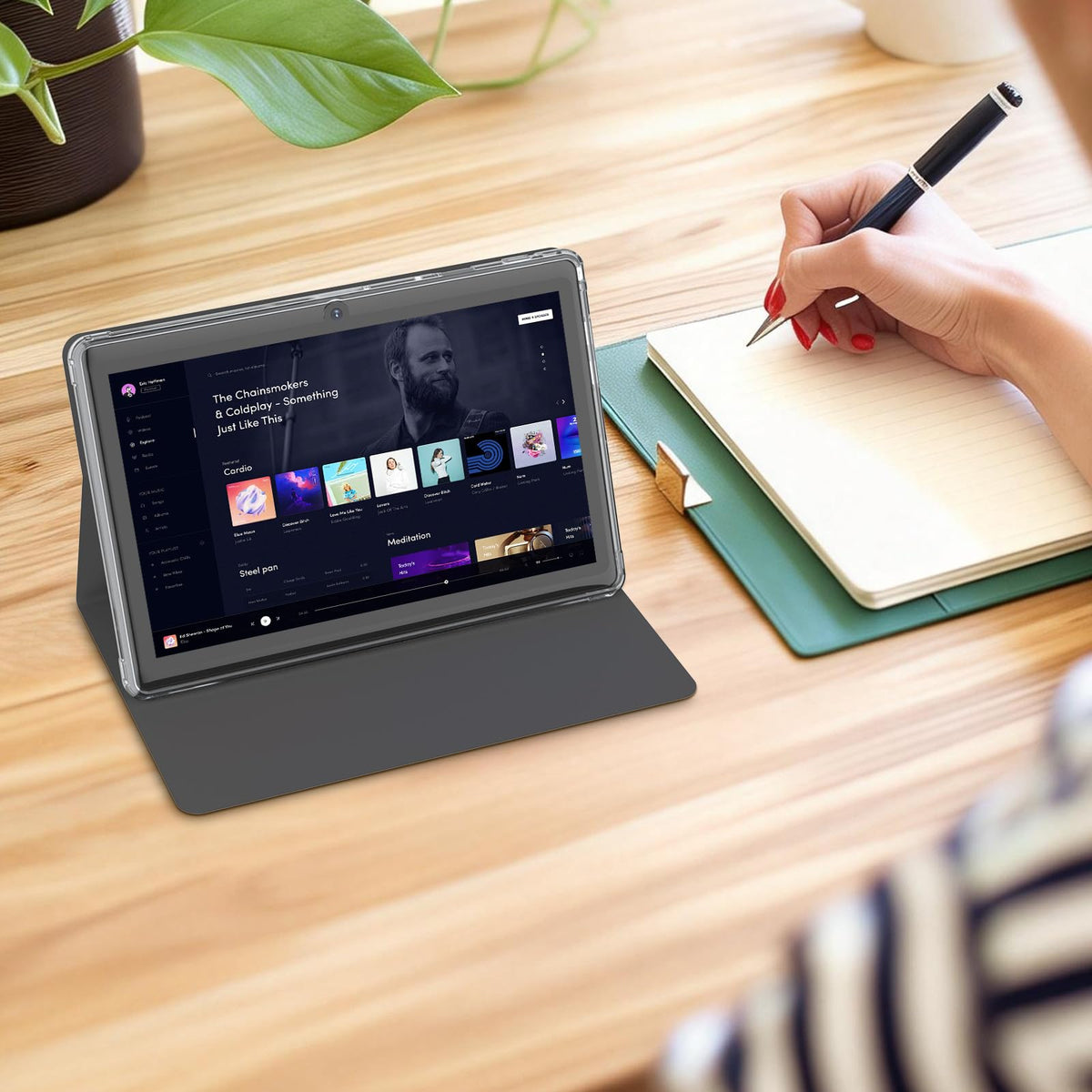 7 Inch Android Tablet with Protective Case R961