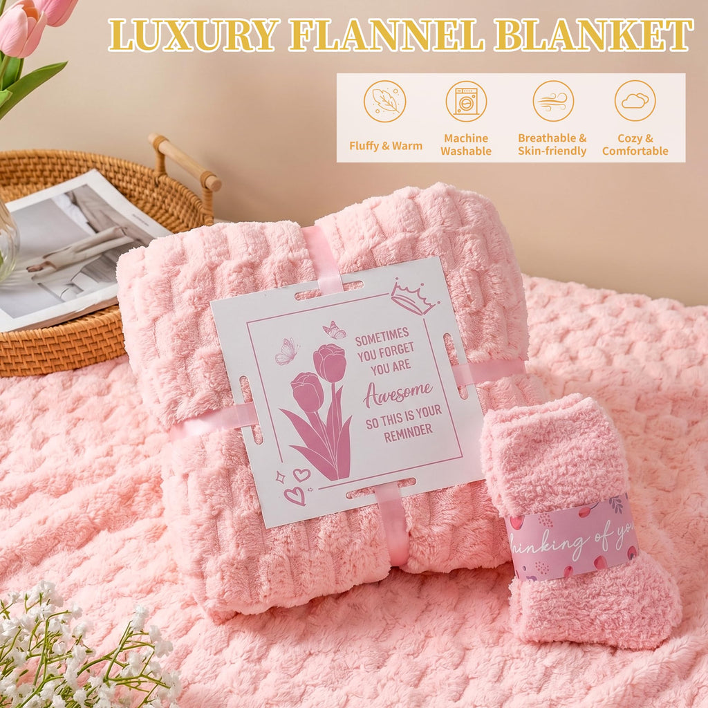 15 Pcs Pink Gift Basket T737