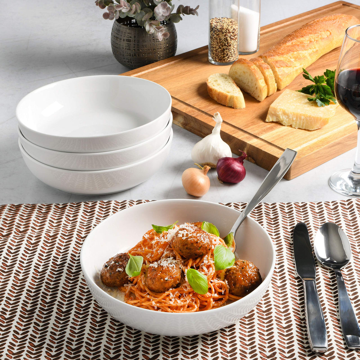 4-Piece 41oz Porcelain Ceramic Salad Bowls Set White G456776