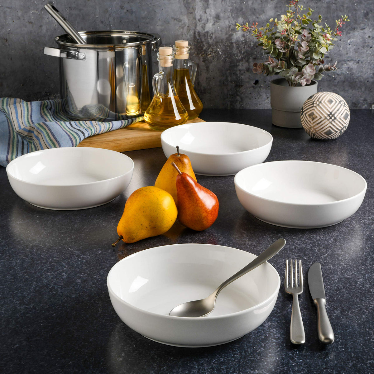 4-Piece 41oz Porcelain Ceramic Salad Bowls Set White G456776